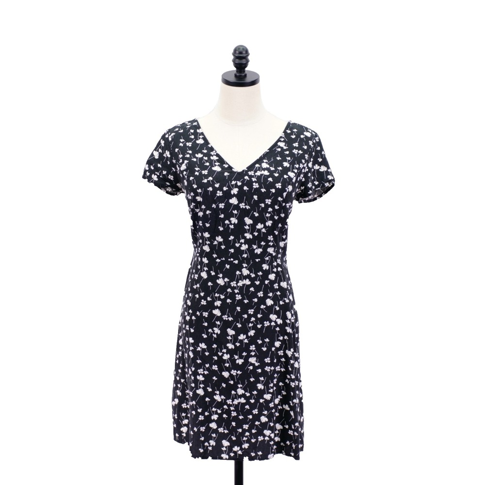 Old Navy -Small- Black White Floral Fit & Flare V Neck Dress Short Sleeve‎